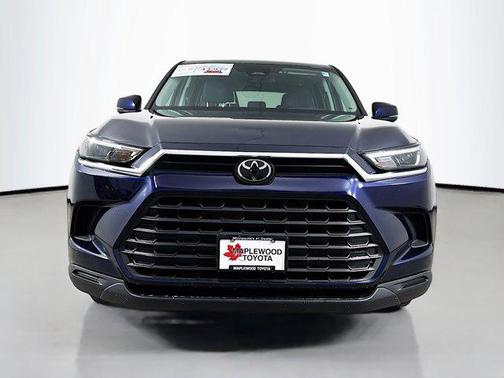 2025 Toyota Highlander LE