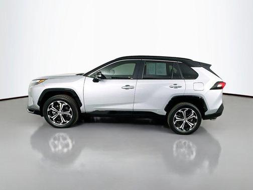 2025 Toyota RAV4 Hybrid SE