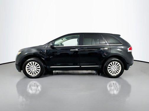 2013 Lincoln MKX Base