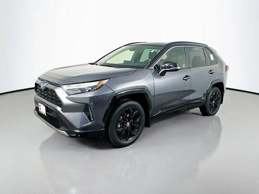 2022 Toyota RAV4 Hybrid SE