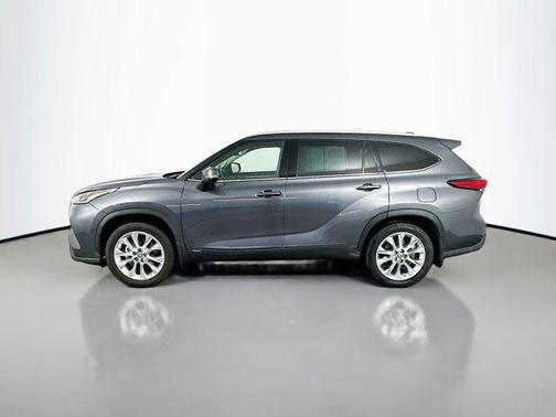 2022 Toyota Highlander Hybrid Limited