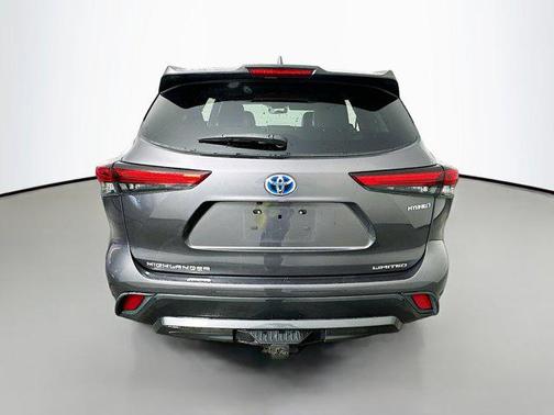 2022 Toyota Highlander Hybrid Limited