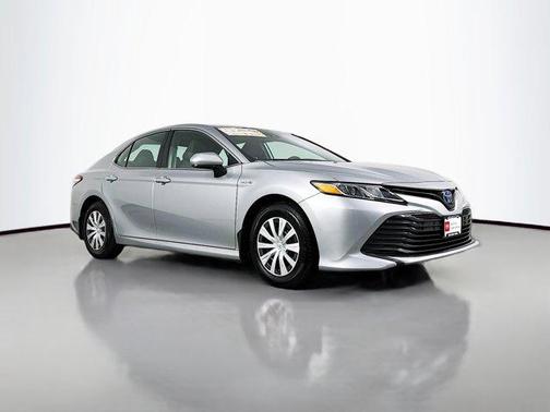 2019 Toyota Camry Hybrid LE