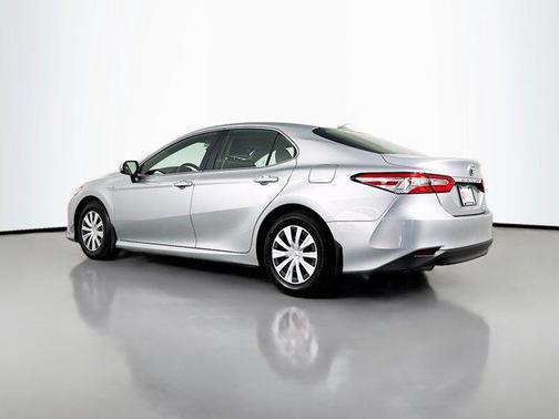 2019 Toyota Camry Hybrid LE