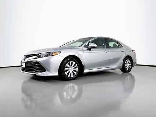 2019 Toyota Camry Hybrid LE