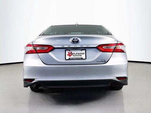 2019 Toyota Camry Hybrid LE