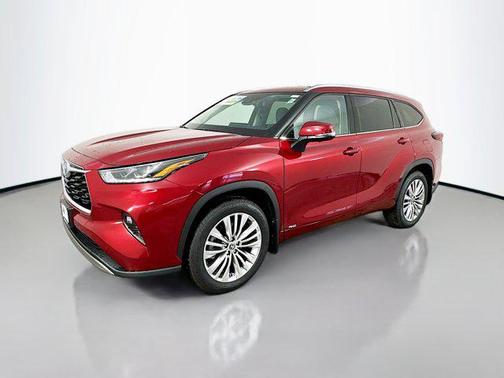 2024 Toyota Highlander Hybrid Platinum