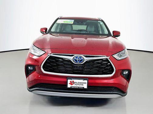 2024 Toyota Highlander Hybrid Platinum