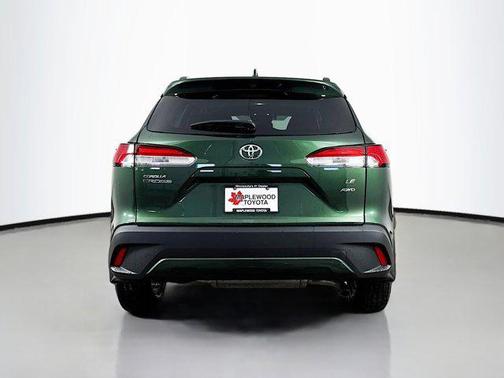 2024 Toyota Corolla Cross LE
