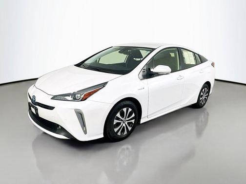 2022 Toyota Prius LE