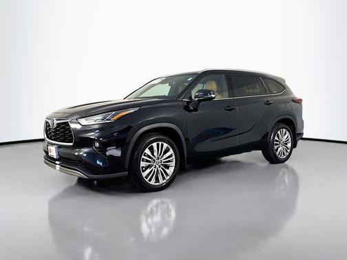 2024 Toyota Highlander Platinum