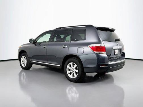 2013 Toyota Highlander SE