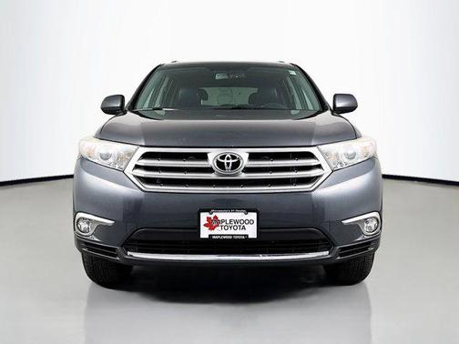 2013 Toyota Highlander SE
