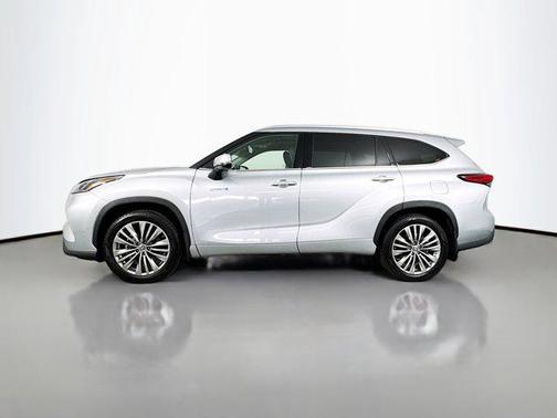 2020 Toyota Highlander Hybrid Platinum