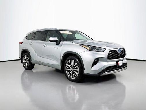 2020 Toyota Highlander Hybrid Platinum