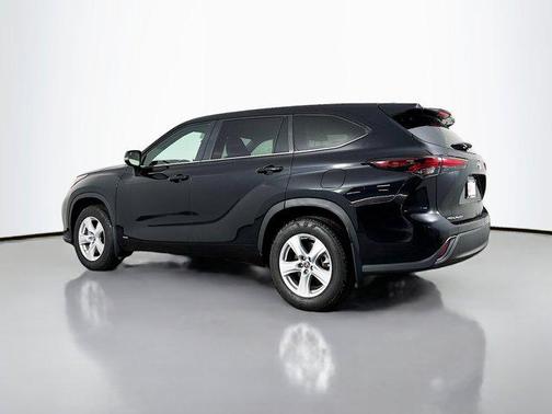 2024 Toyota Highlander Hybrid LE