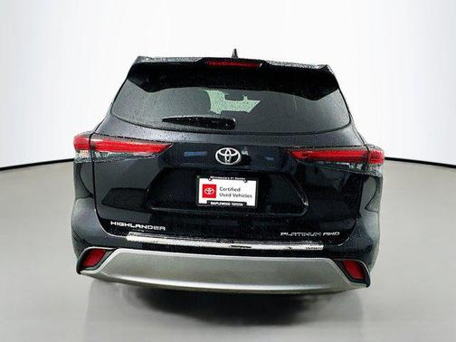 2023 Toyota Highlander Platinum