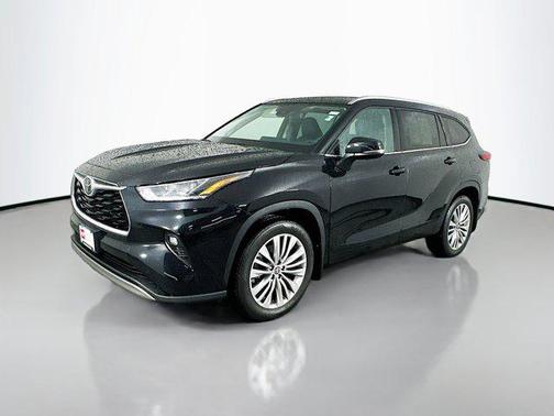 2023 Toyota Highlander Platinum