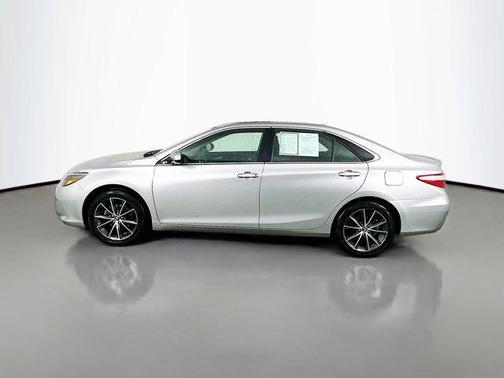 2016 Toyota Camry XLE