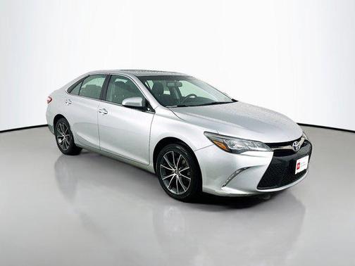 2016 Toyota Camry XLE