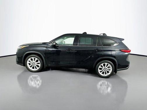2022 Toyota Highlander Limited