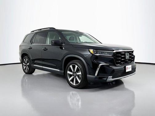 2023 Honda Pilot Touring 8-Passenger
