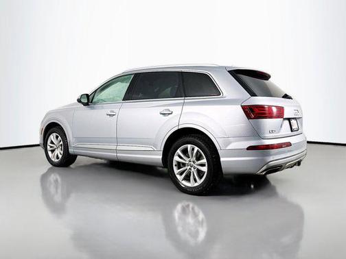 2019 Audi Q7 45 Premium