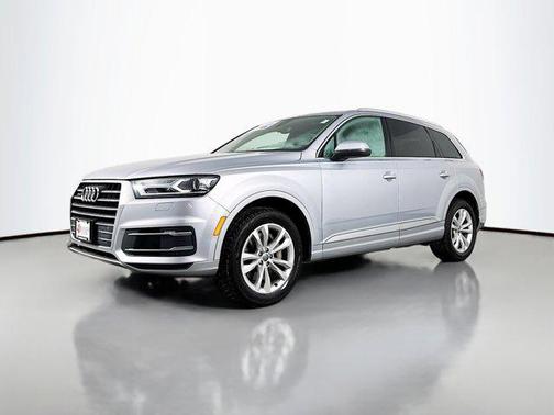 2019 Audi Q7 45 Premium
