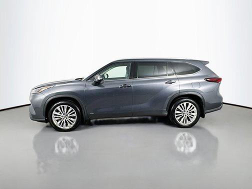 2024 Toyota Highlander Hybrid Platinum