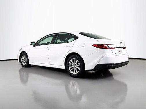 Ice Cap 2025 Toyota Camry LE