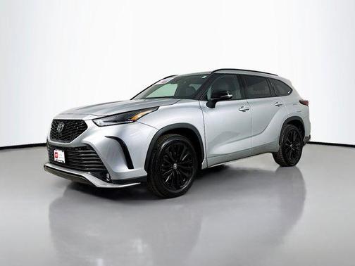 2025 Toyota Highlander XSE