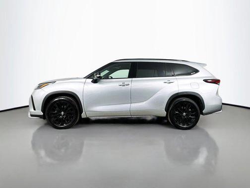 2025 Toyota Highlander XSE