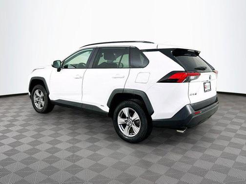 2022 Toyota RAV4 Hybrid XLE