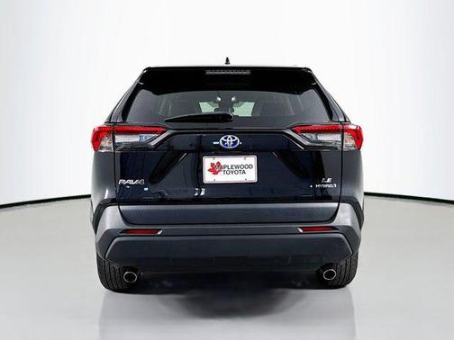 2022 Toyota RAV4 Hybrid LE