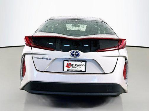 2022 Toyota Prius Prime LE