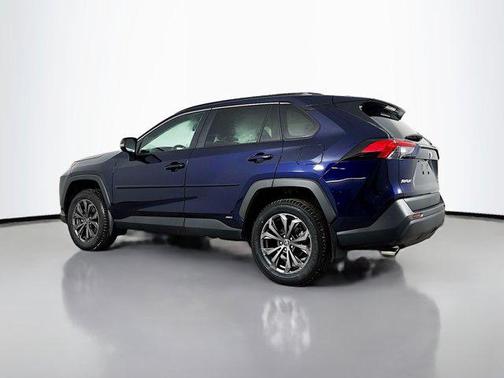 2022 Toyota RAV4 Hybrid XLE Premium
