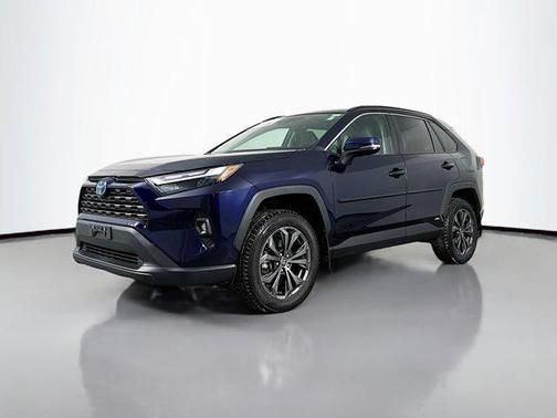 2022 Toyota RAV4 Hybrid XLE Premium