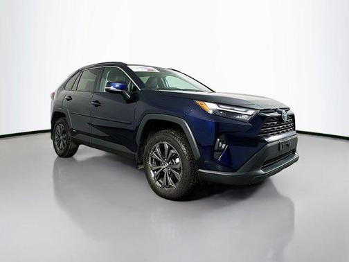 2022 Toyota RAV4 Hybrid XLE Premium