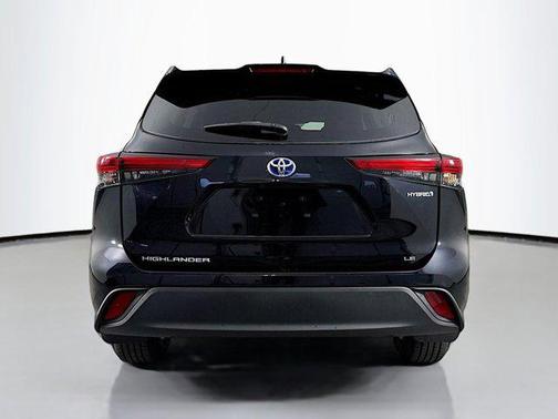 2023 Toyota Highlander Hybrid LE