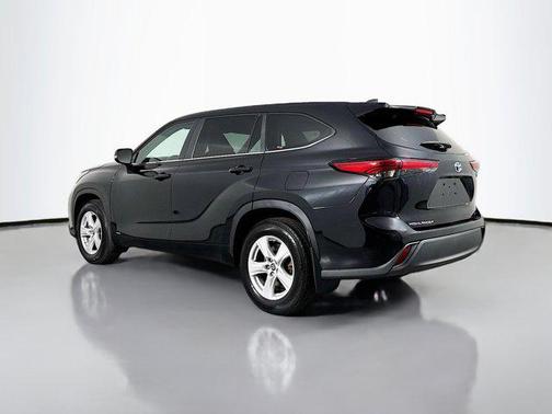 2023 Toyota Highlander Hybrid LE