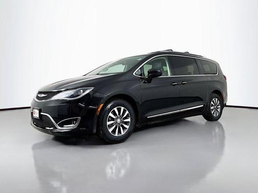 2020 Chrysler Pacifica Touring-L Plus