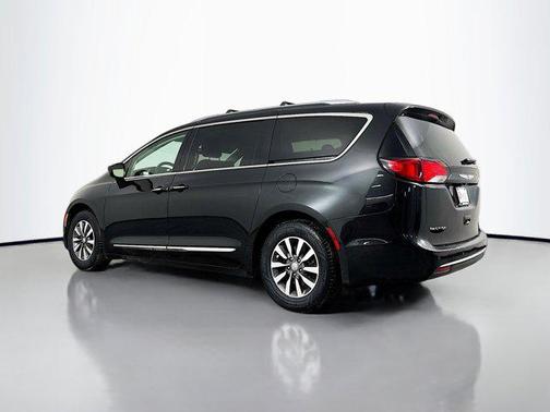 2020 Chrysler Pacifica Touring-L Plus