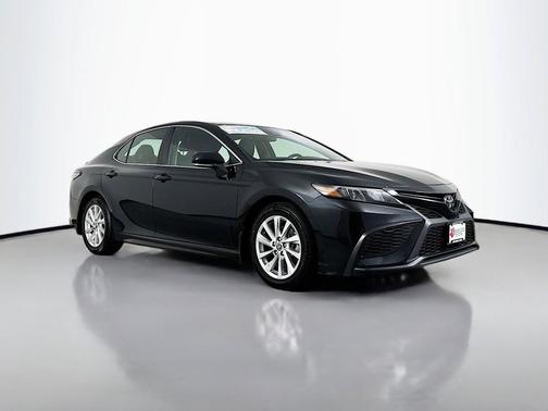 Midnight Black Metallic 2023 Toyota Camry SE