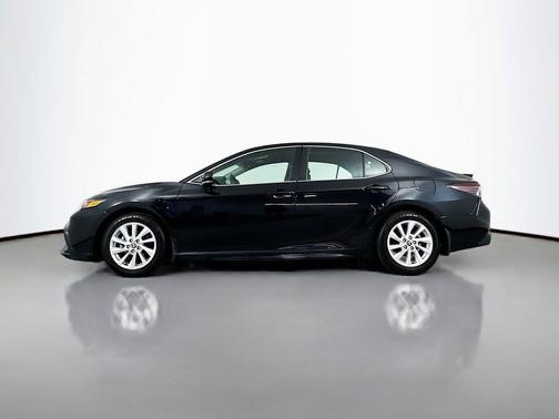 Midnight Black Metallic 2023 Toyota Camry SE