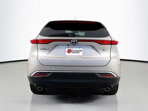 2024 Toyota Venza XLE