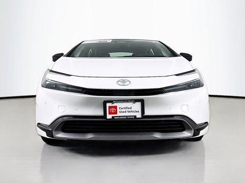 2025 Toyota Prius XLE
