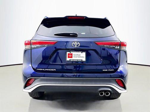 2022 Toyota Highlander XSE