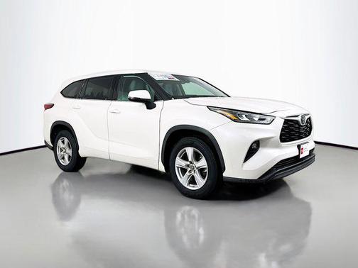 2020 Toyota Highlander LE