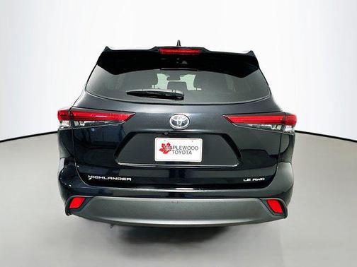 2021 Toyota Highlander LE