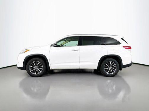 Blizzard Pearl 2017 Toyota Highlander XLE